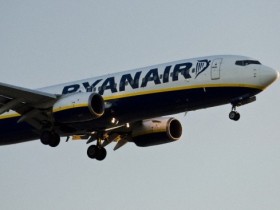 ryanair skrydziu bendrove